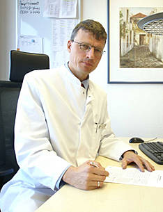 Herr Priv.-Doz. Dr. med. Hans Jörg Stürenburg, Chefarzt Neurologie
